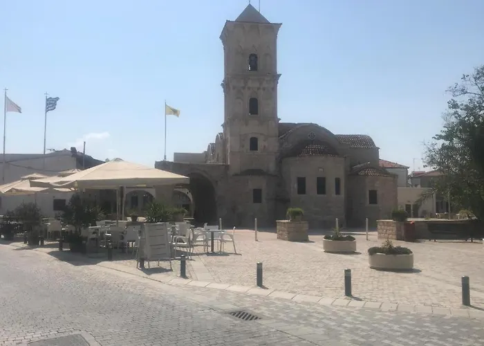 Queen Victoria Sea View דירה לרנקה