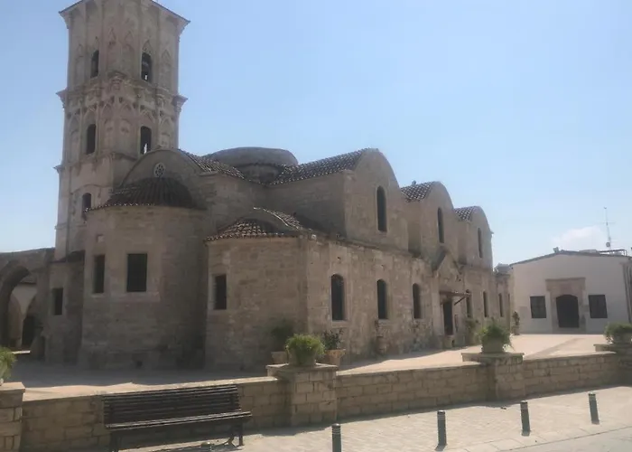 Queen Victoria Sea View Апартаменты *